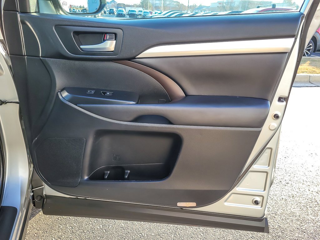 2019 TOYOTA HIGHLANDER - Image 23
