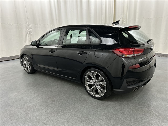 2019 Hyundai Elantra GT N Line photo 3