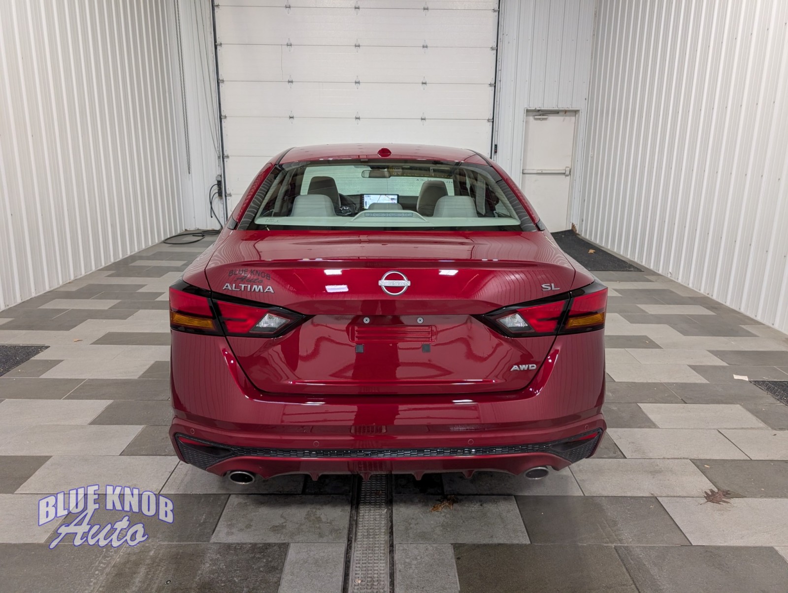 2025 Nissan Altima SL photo 3