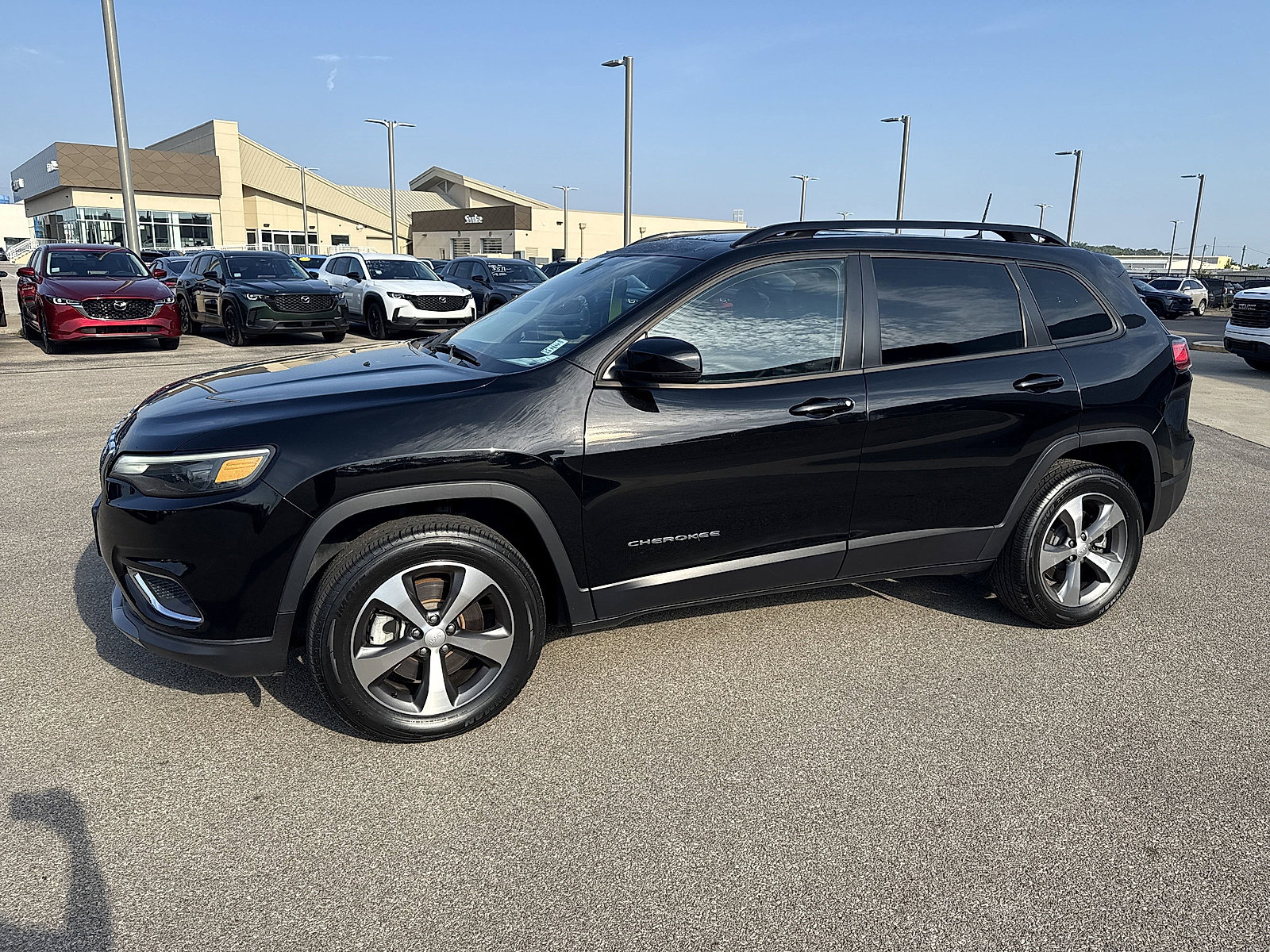 2022 Jeep Cherokee Limited photo 2