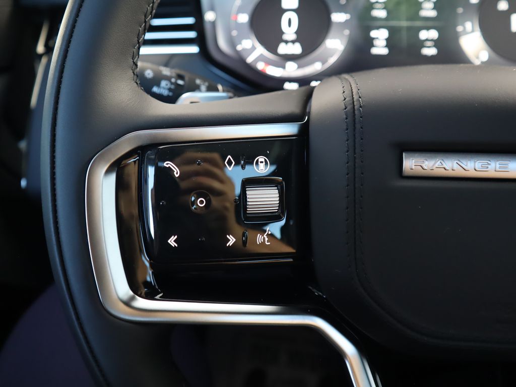 2025 Land Rover Range Rover Sport SE photo 10