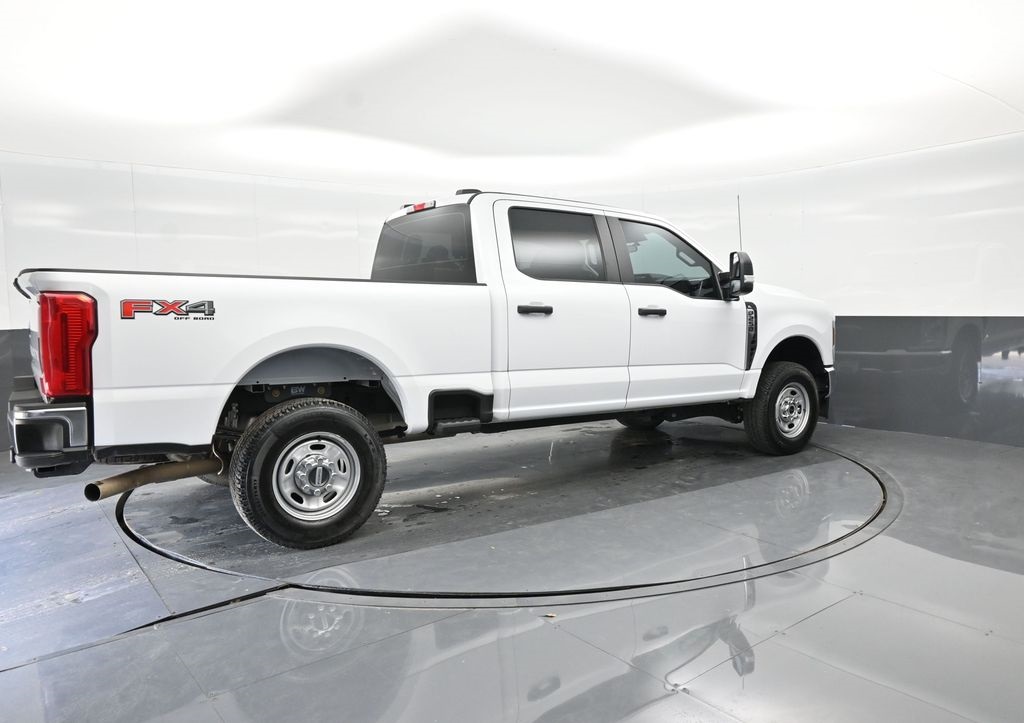 2024 Ford F-250 photo 11