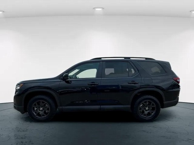 2025 Honda Pilot TrailSport photo 5