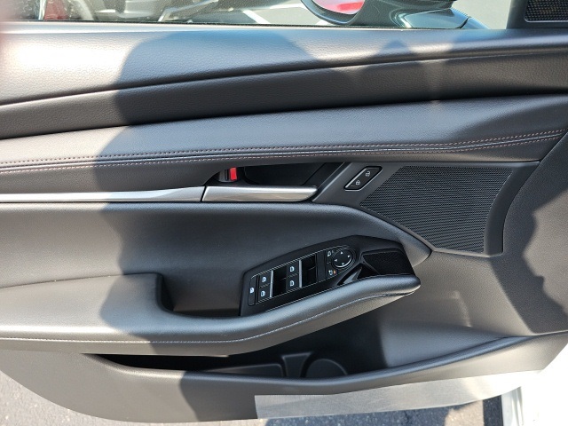 2025 Mazda Mazda3 Hatchback 2.5 Select Sport photo 10