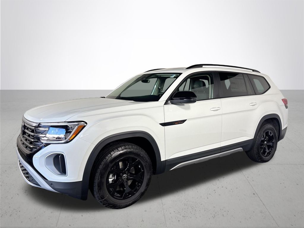 2025 Volkswagen Atlas Peak Edition SE photo 2