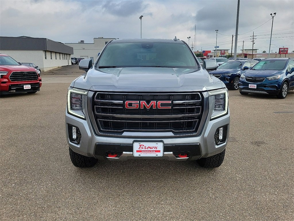 2023 Gmc Yukon XL AT4 photo 3