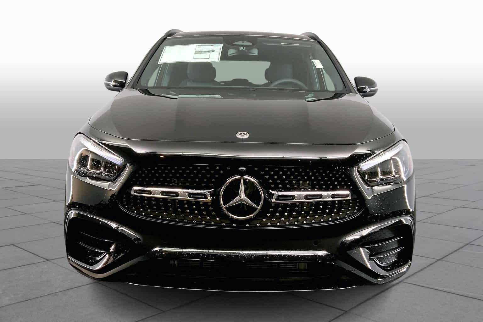 2025 Mercedes Benz GLA 250 4MATIC photo 3