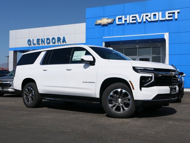 2026 Chevrolet Suburban LS's photo