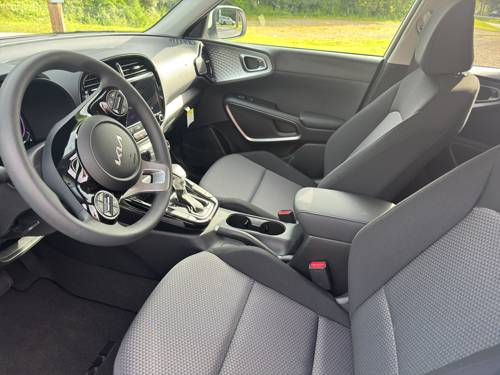 2025 Kia Soul S photo 9