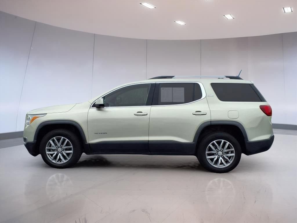 2017 Gmc Acadia SLE photo 2