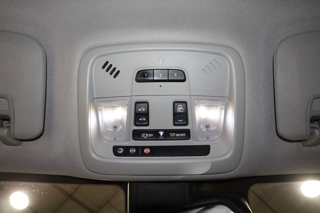 2018 Chevrolet Malibu Premier photo 28