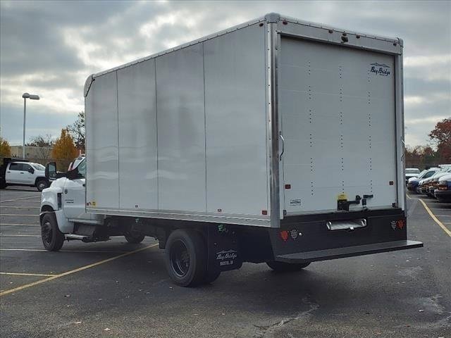 2023 Chevrolet Silverado 6500HD Work Truck photo 4