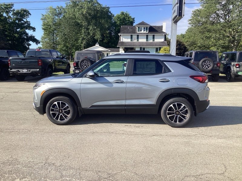 2026 Chevrolet Trailblazer LT photo 4