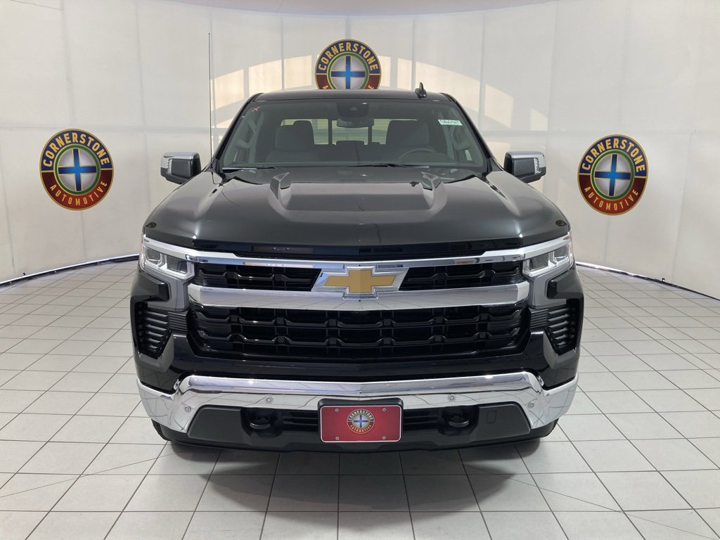 2026 Chevrolet Silverado 1500 LT photo 4