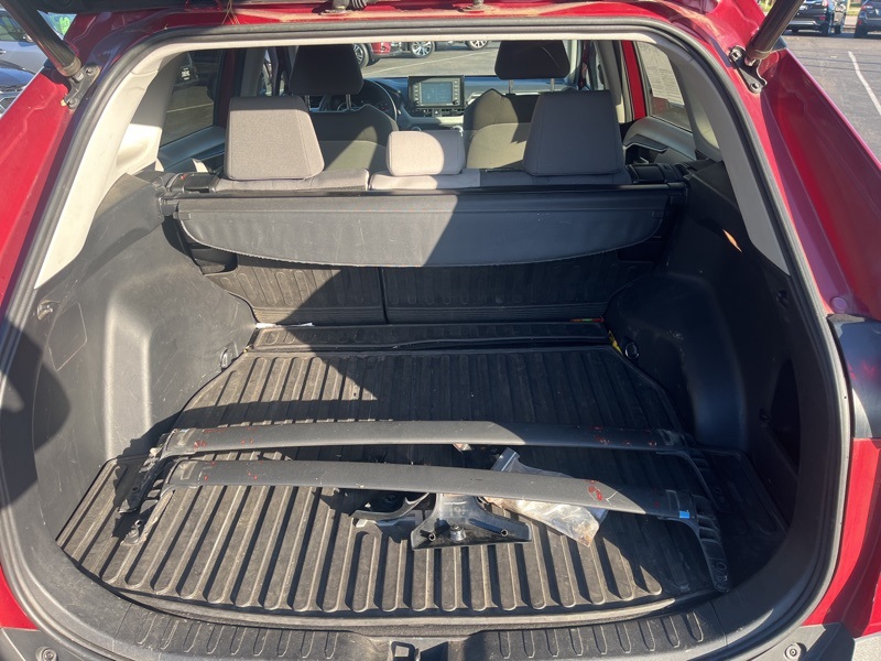 2020 Toyota RAV4 Hybrid XLE photo 7