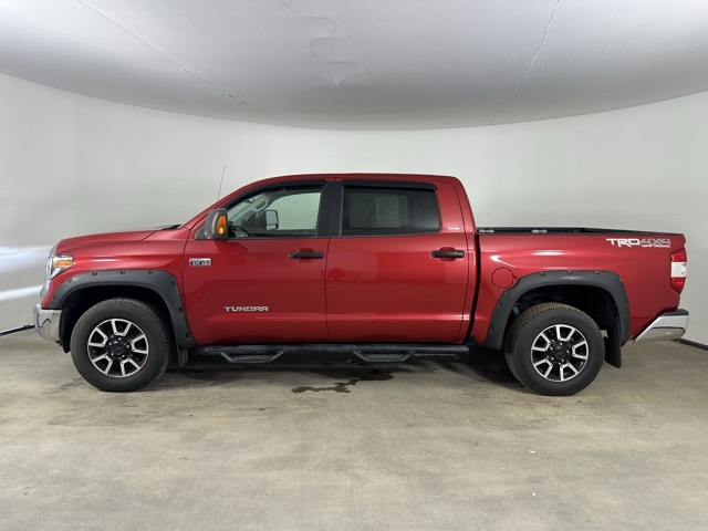 2018 Toyota Tundra SR5 CrewMax photo 6