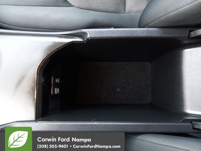 2021 Toyota Camry LE photo 18