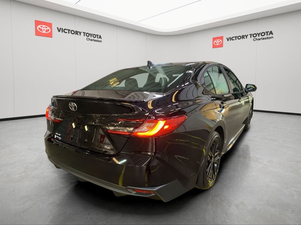 2026 Toyota Camry SE photo 5