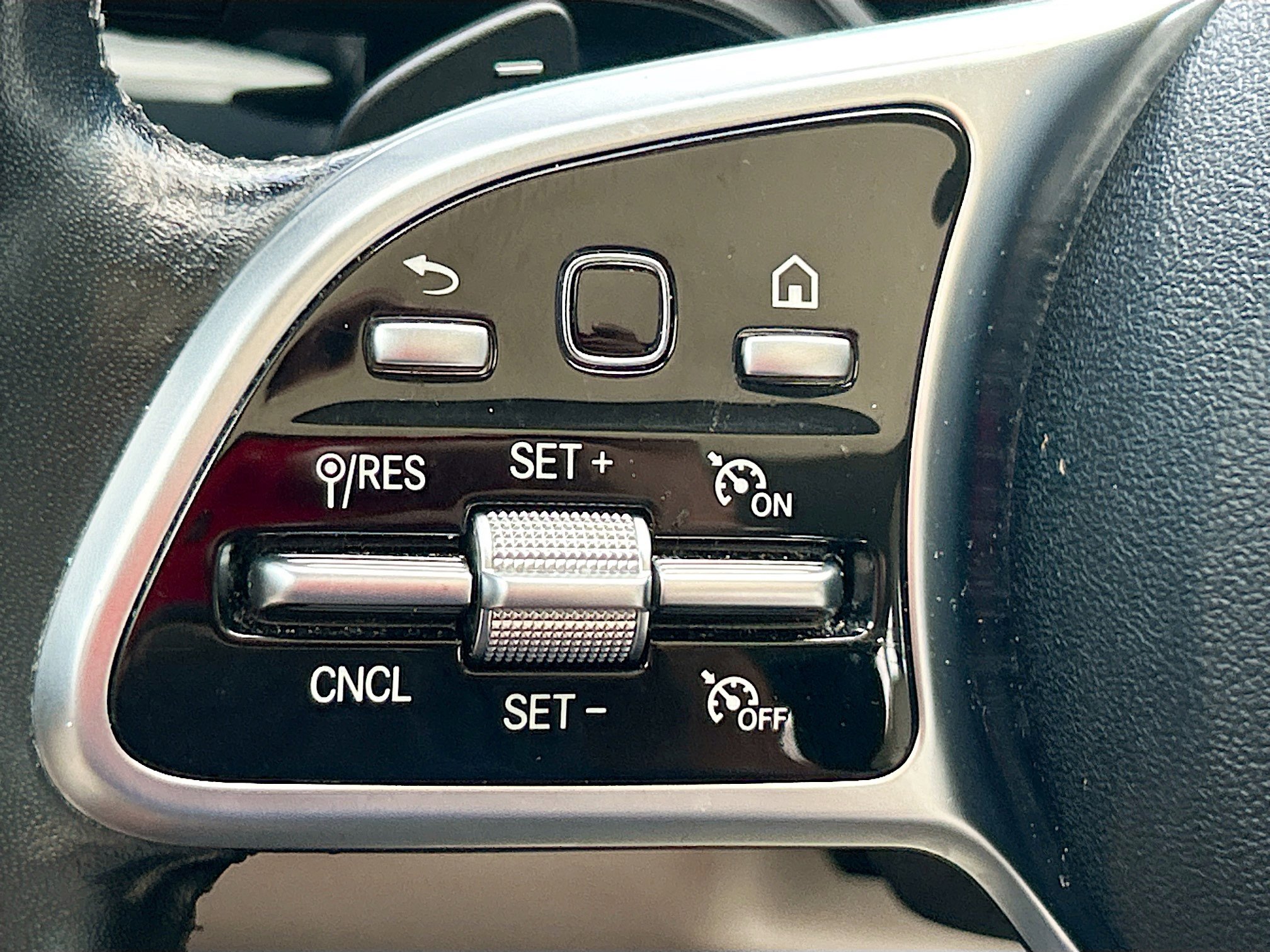 2021 Mercedes Benz GLA 250 photo 26