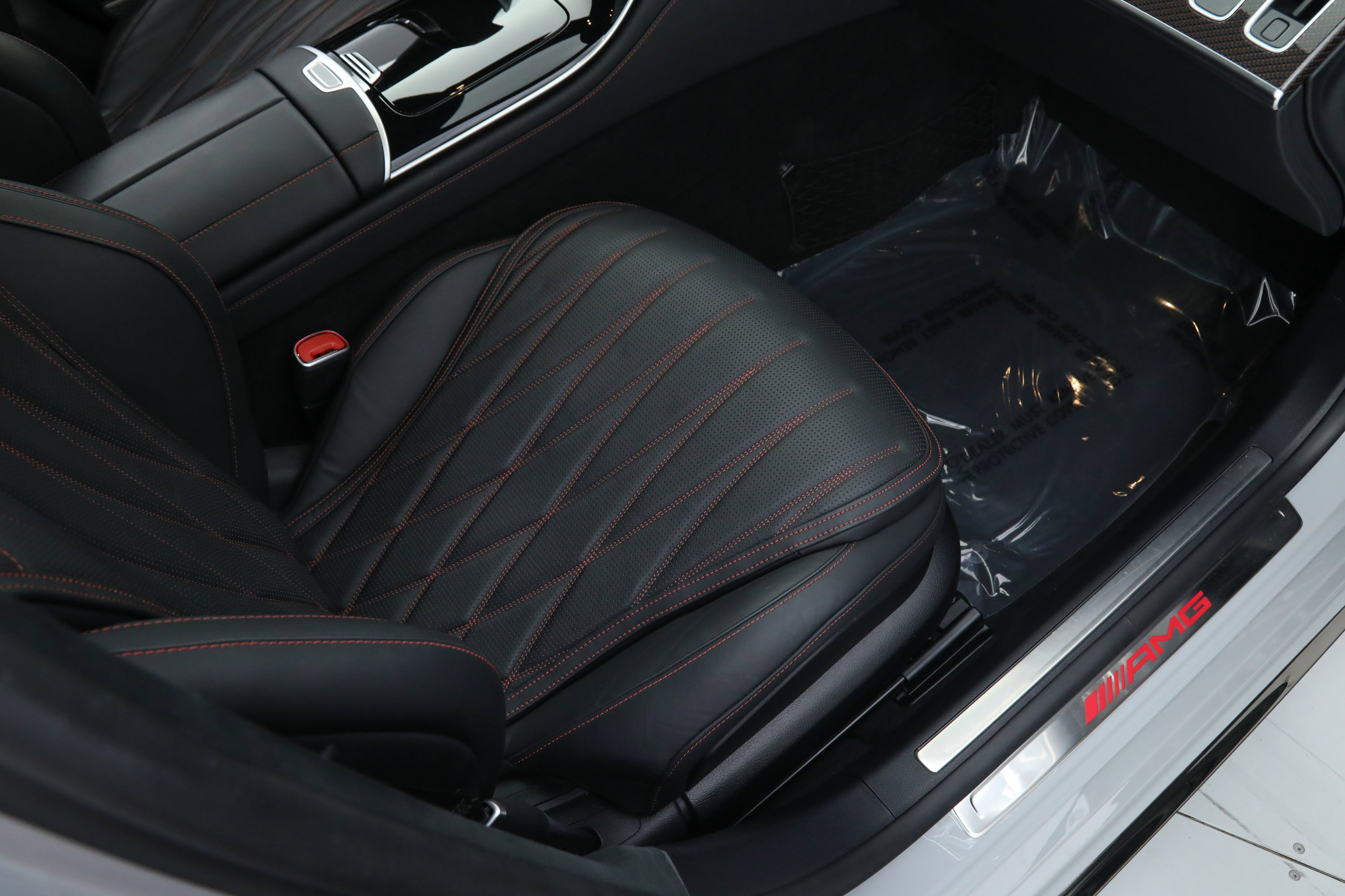 2024 Mercedes Benz S AMG 63 E PERFORMANCE photo 16