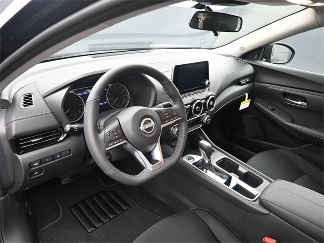 2025 Nissan Sentra SV photo 16