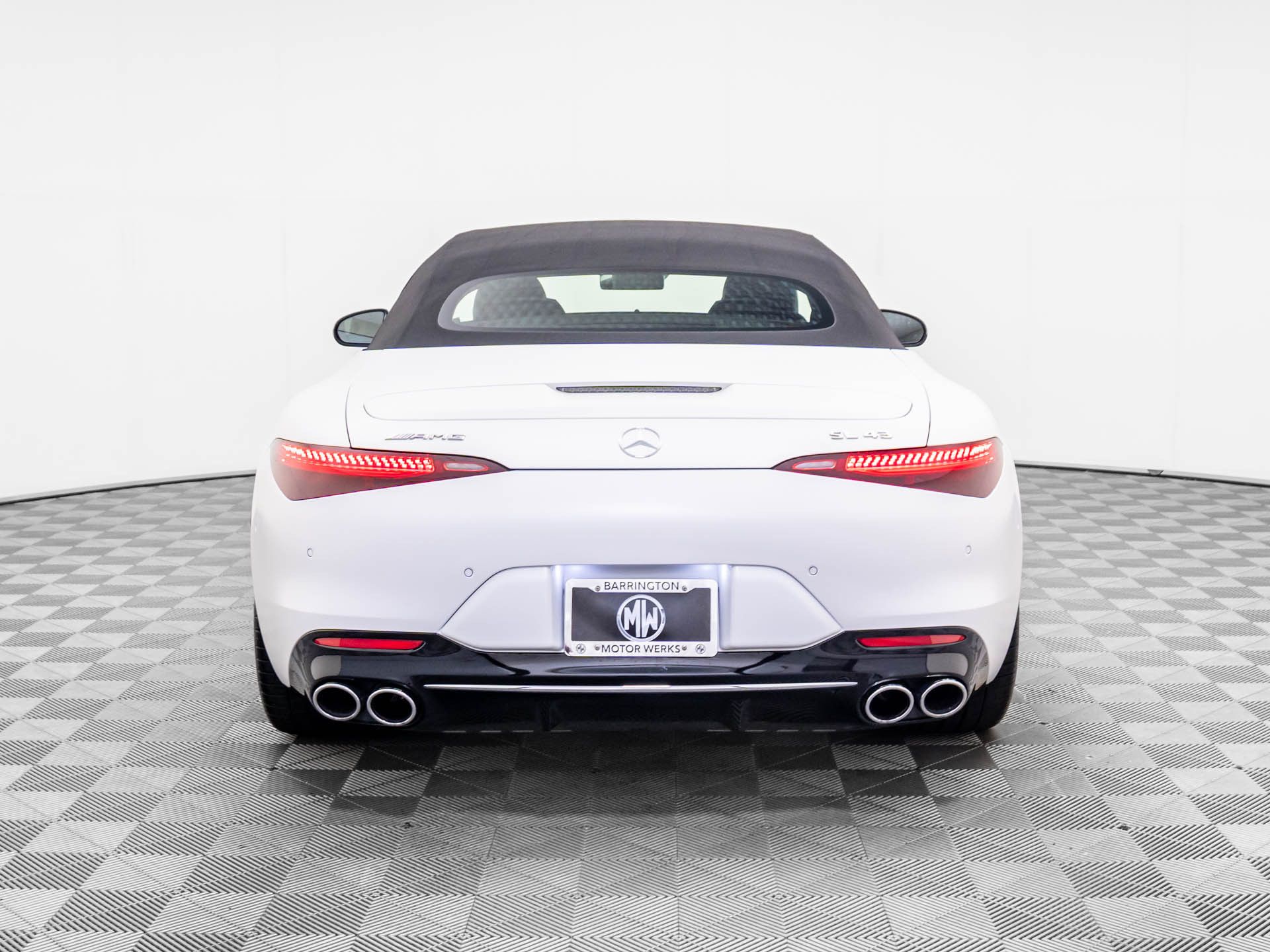 2025 Mercedes Benz SL 43 AMG photo 4