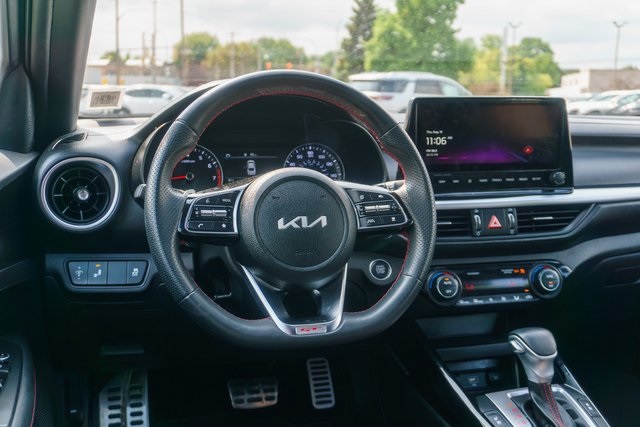 2022 Kia Forte GT photo 7