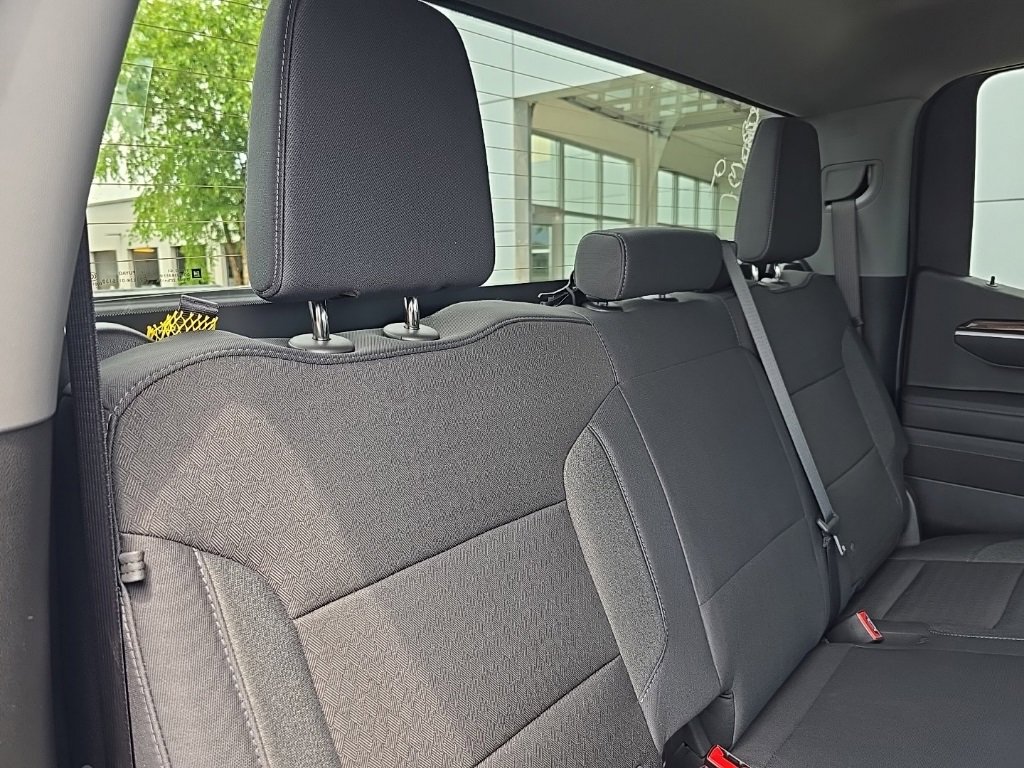 2026 Chevrolet Silverado 1500 RST photo 13