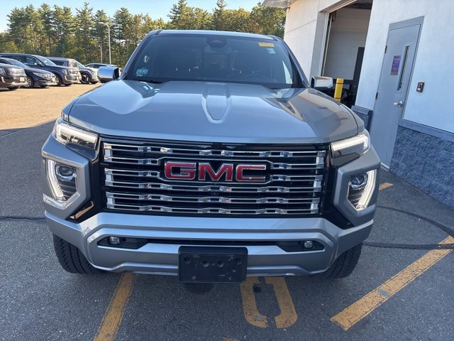 2023 Gmc Canyon Denali photo 2
