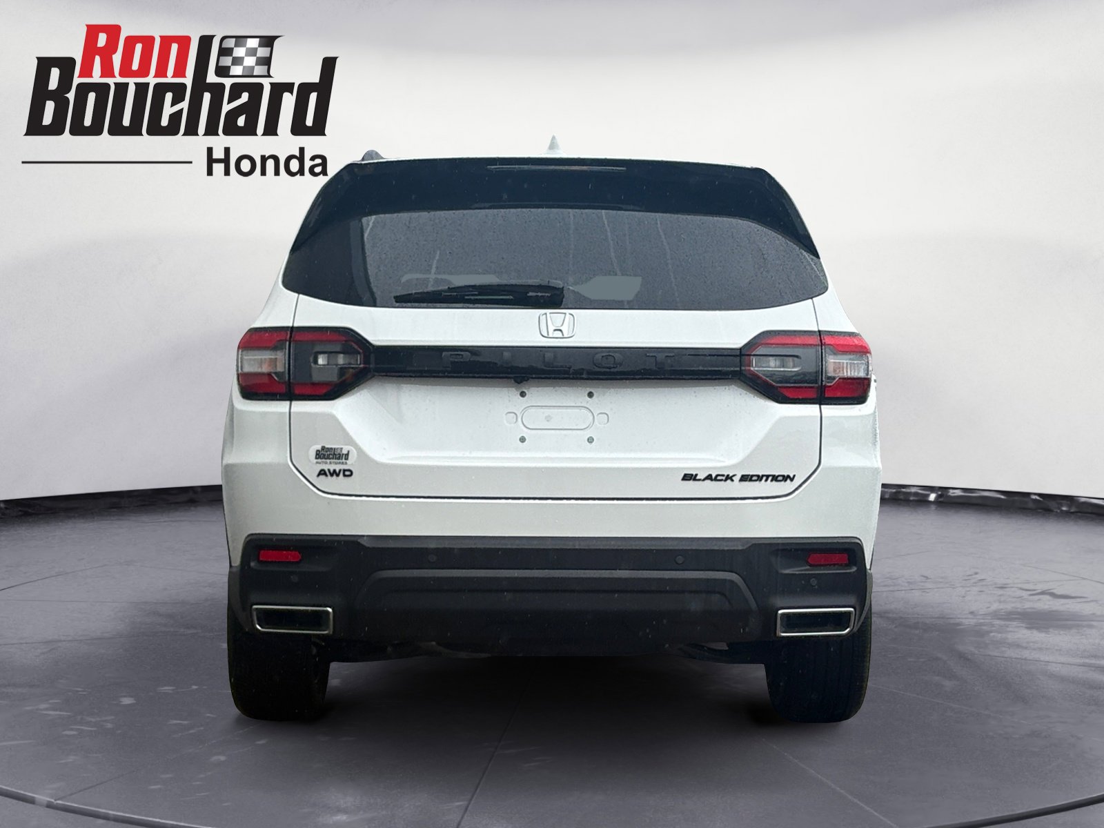 2025 Honda Pilot Black Edition photo 3