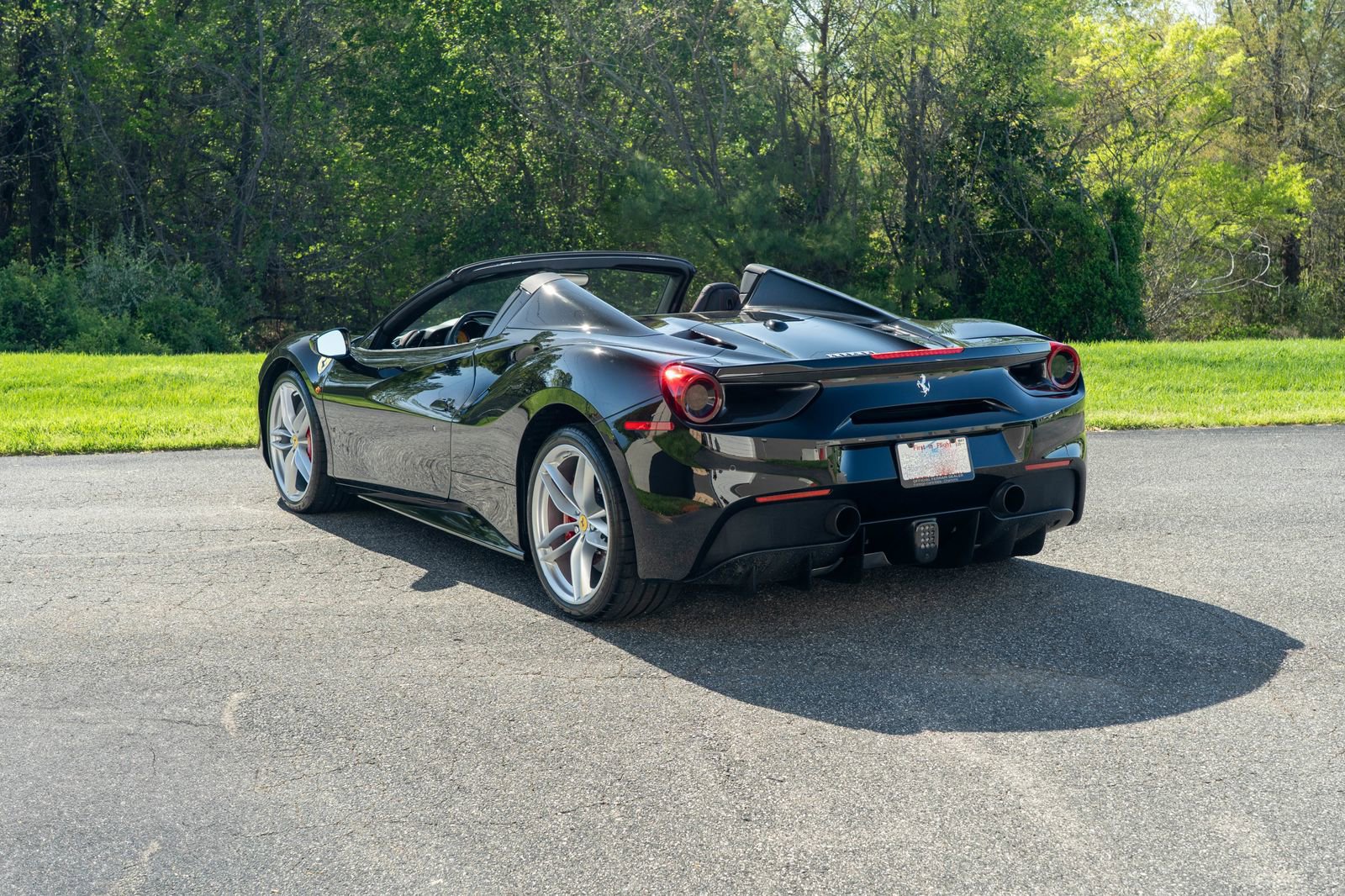 2017 Ferrari 488 Spider photo 2