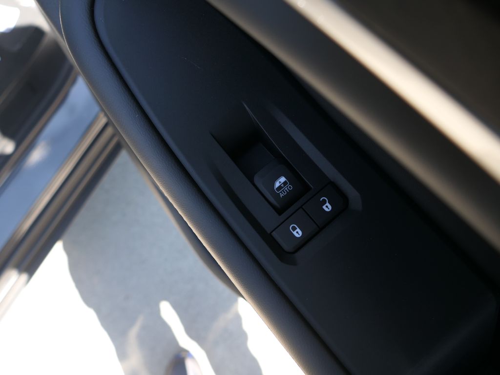 2025 Jeep Grand Cherokee Limited photo 20