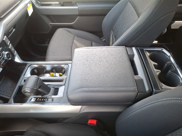 2025 Ford F-150 XLT photo 24