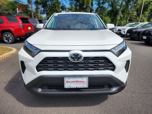 2025 Toyota RAV4 LE photo 2