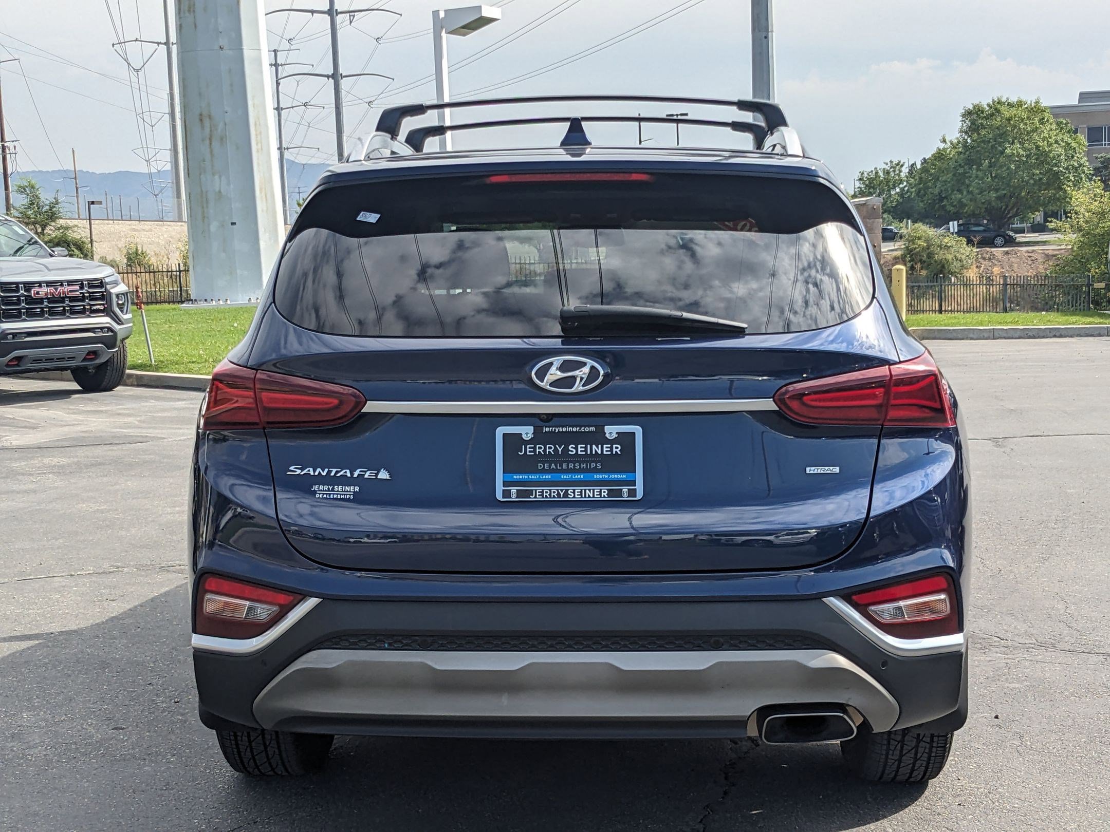 2020 Hyundai Santa Fe SEL photo 3