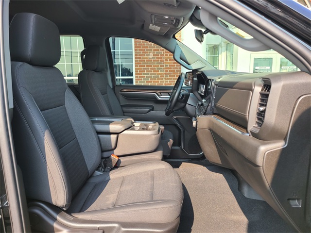 2023 Chevrolet Silverado 1500 RST photo 16