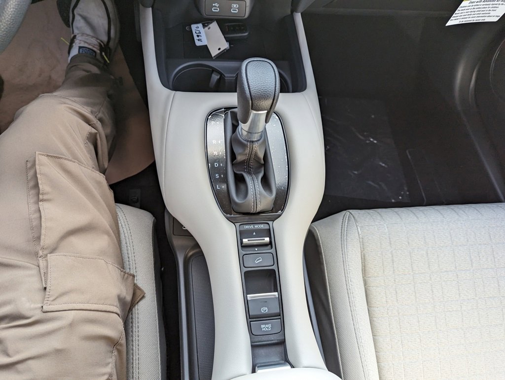 2026 Honda HR-V LX photo 15