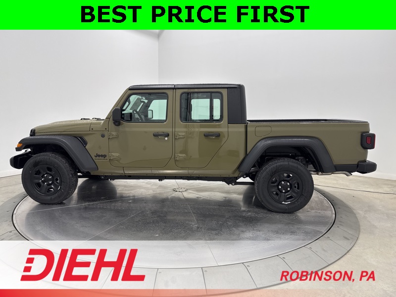 2026 Jeep Gladiator Sport photo 4