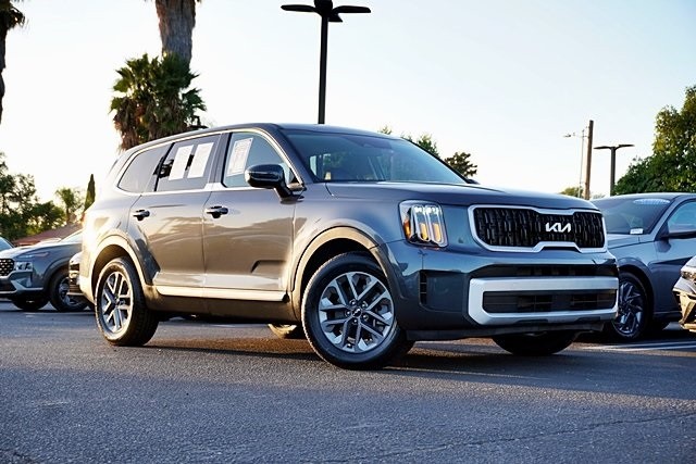 2024 Kia Telluride LX