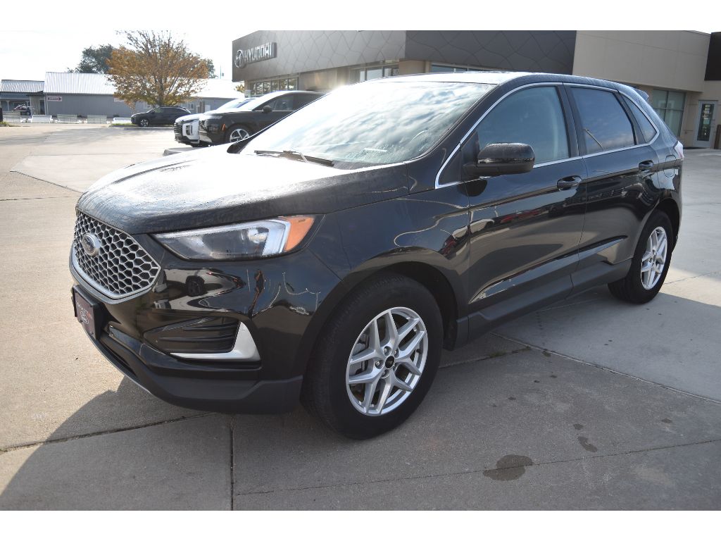 2023 Ford Edge