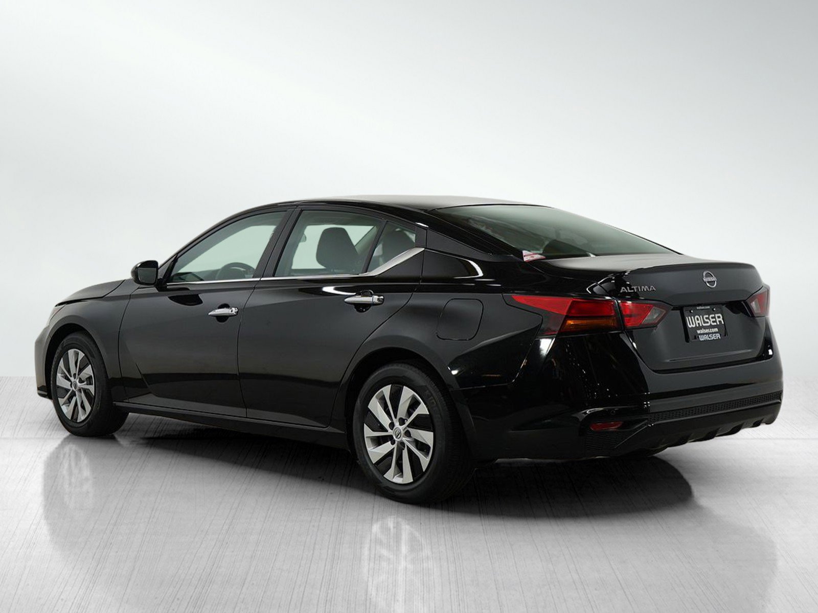 2024 Nissan Altima 2.5 S photo 3