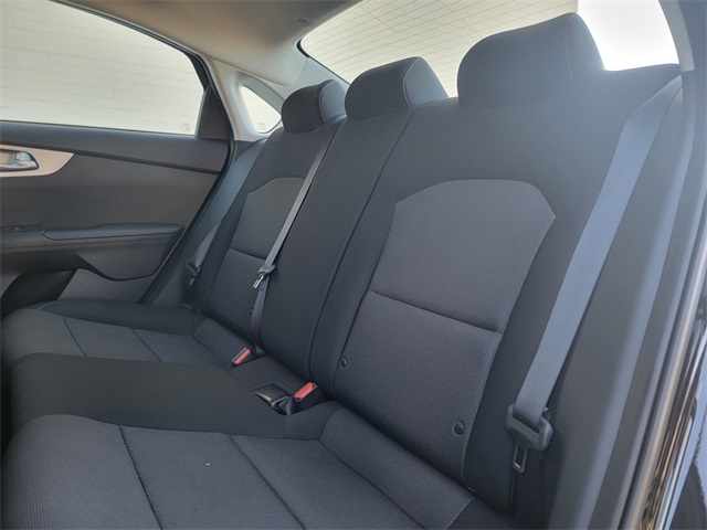 2023 Kia Forte LXS photo 14