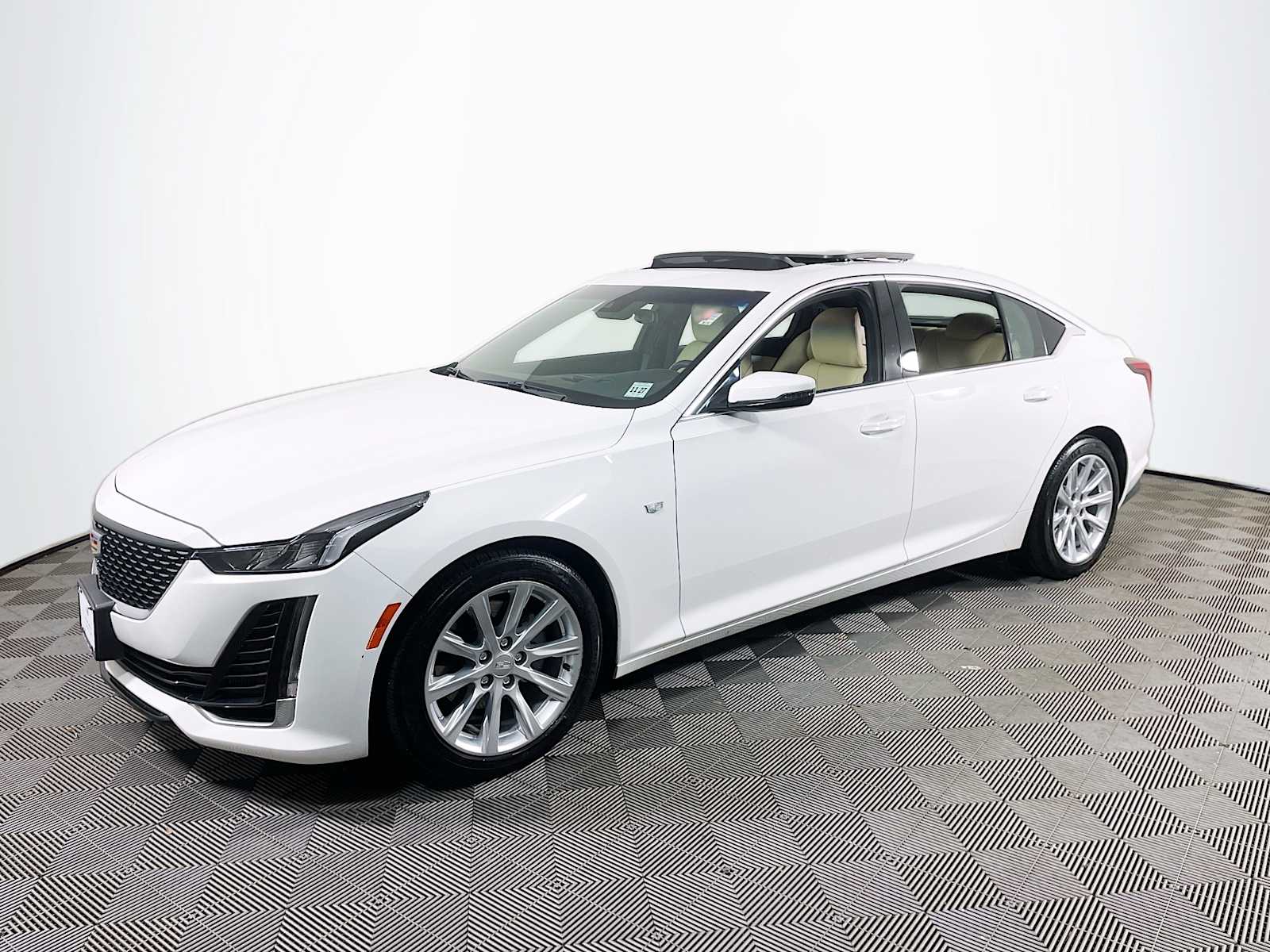 2023 Cadillac CT5 Luxury's photo