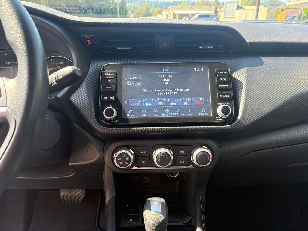 2023 Nissan Kicks SV photo 18