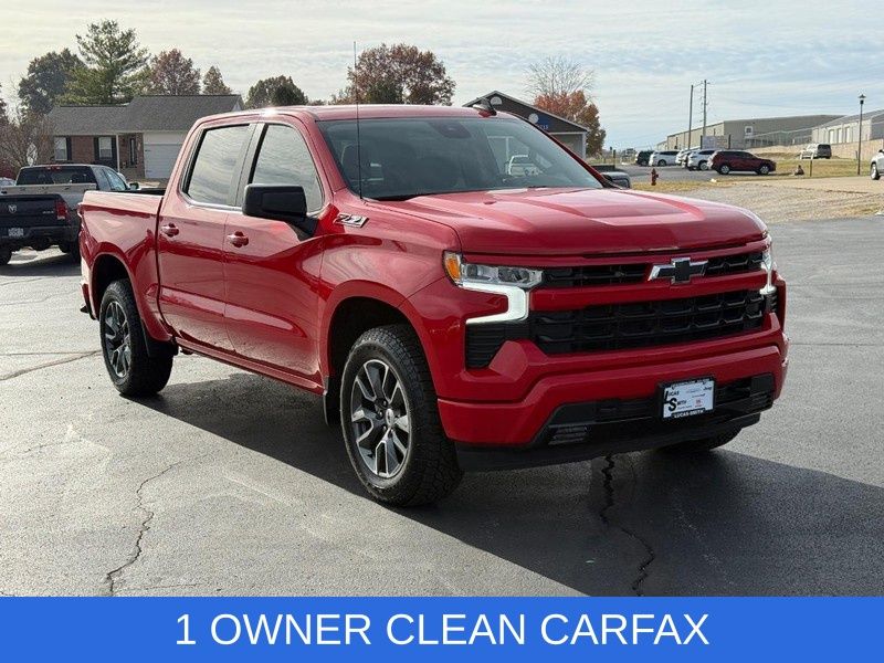 2023 Chevrolet Silverado 1500 RST photo 2