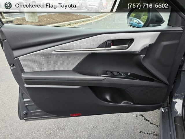 2025 Toyota Camry SE photo 20