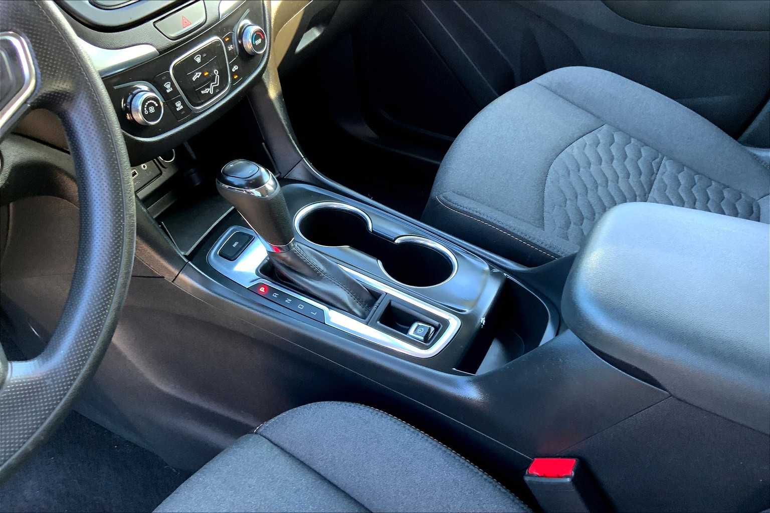 2021 Chevrolet Equinox LT photo 14