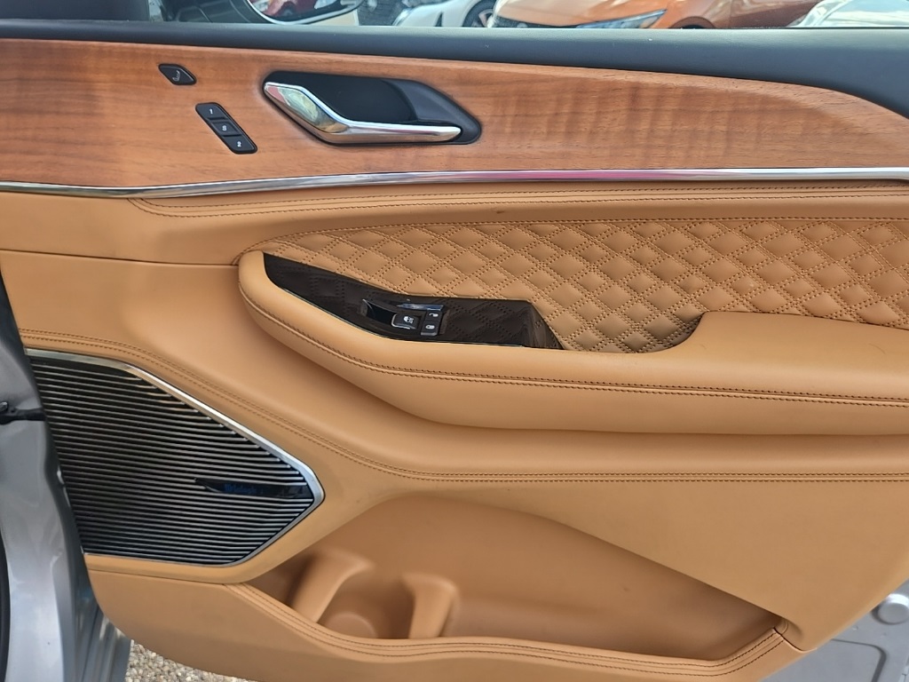 2024 Jeep Grand Cherokee Summit photo 28