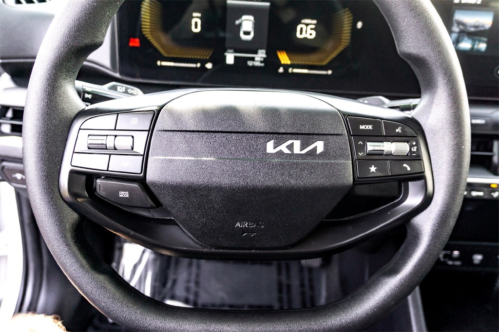 2025 Kia K4 LXS photo 15