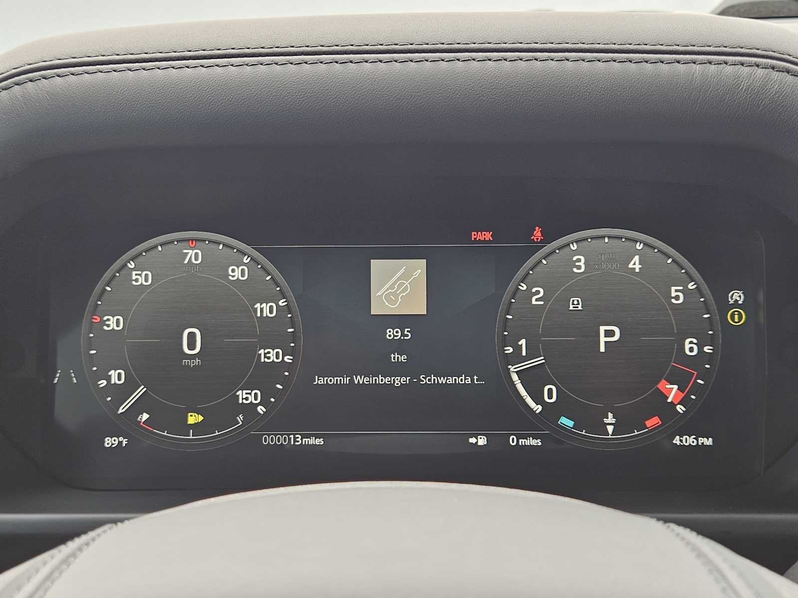 2025 Land Rover Defender 130 V8 photo 14